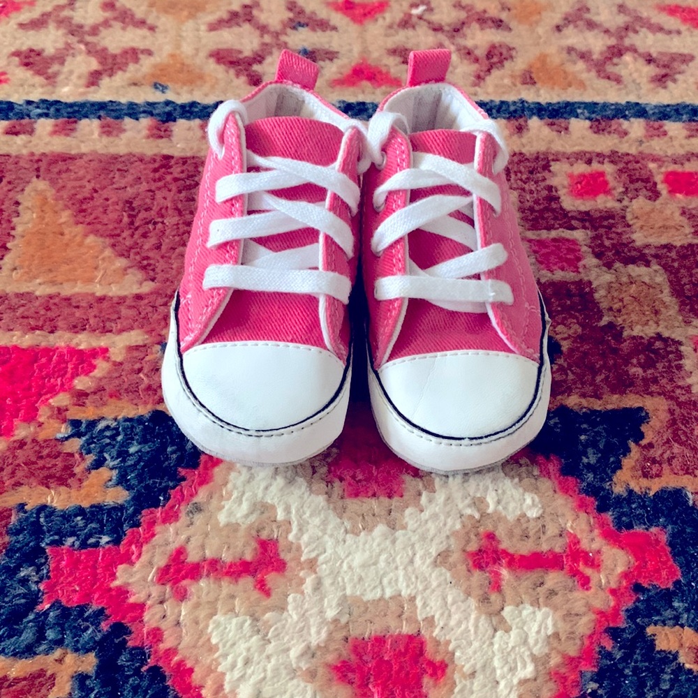 Baby Converse - Pink - size 4